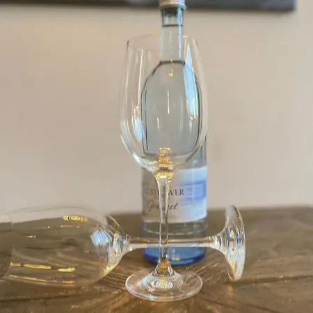 Baltischer Hof 58 *